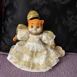 Angel dumpling by Dolly Dingle. Cat Doll. Limited edition 491.